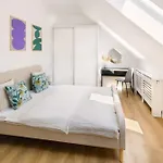 Apartment Stylove V Centre Modry Pre Vikendovy Oddych Aj Svadobcanov *