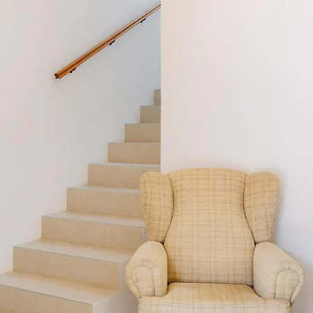 štýlové V Centre Modry Pre Víkendový Oddych Aj Svadobčanov Modra