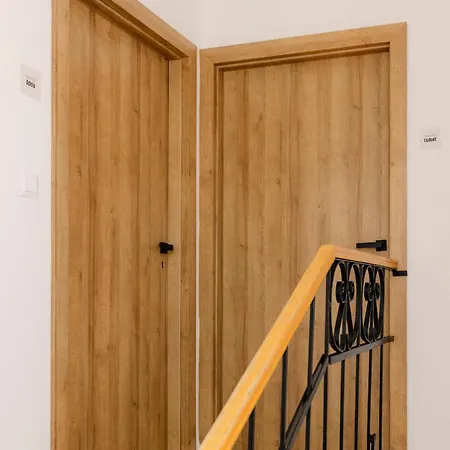 Apartmán Stylove V Centre Modry Pre Vikendovy Oddych Aj Svadobcanov