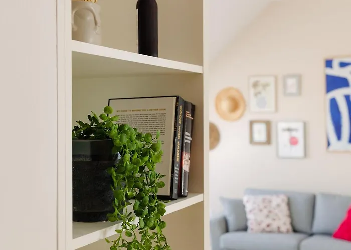 Stylove V Centre Modry Pre Vikendovy Oddych Aj Svadobcanov * מודרה