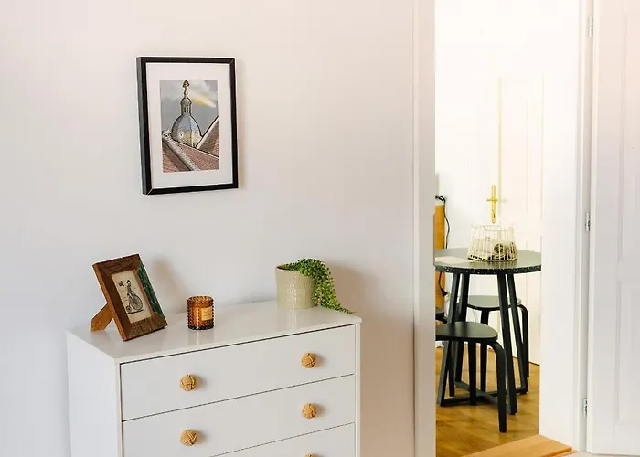 Stylove V Centre Modry Pre Vikendovy Oddych Aj Svadobcanov * מודרה